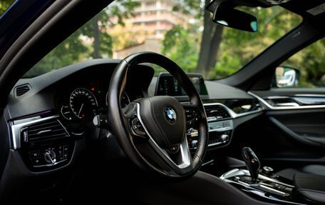 BMW 5 серия, 2018 год, 2 750 000 рублей, 16 фотография