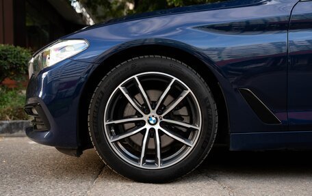 BMW 5 серия, 2018 год, 2 750 000 рублей, 31 фотография