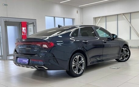 KIA K5, 2021 год, 3 030 000 рублей, 2 фотография