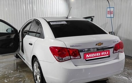 Chevrolet Cruze II, 2013 год, 950 000 рублей, 4 фотография