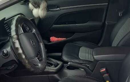 Hyundai Elantra VI рестайлинг, 2018 год, 1 720 000 рублей, 6 фотография