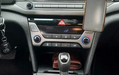 Hyundai Elantra VI рестайлинг, 2018 год, 1 720 000 рублей, 9 фотография