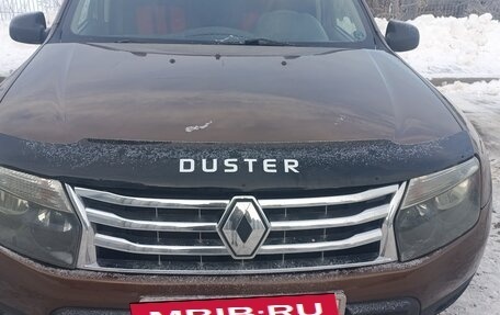 Renault Duster I рестайлинг, 2012 год, 710 000 рублей, 2 фотография