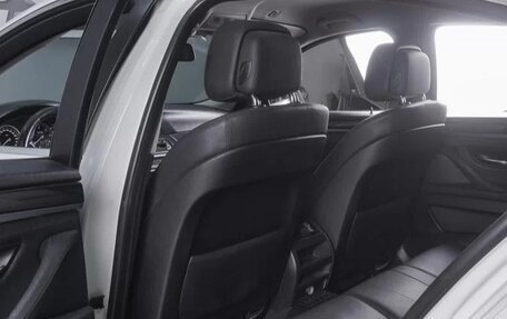 BMW 5 серия, 2011 год, 9 фотография