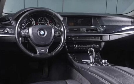 BMW 5 серия, 2011 год, 12 фотография