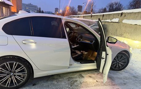 BMW 3 серия, 2019 год, 2 950 000 рублей, 23 фотография