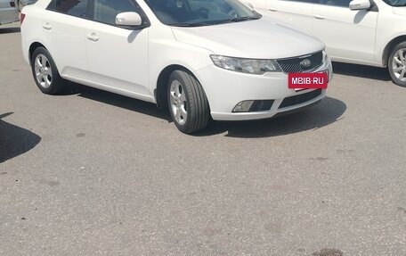 KIA Cerato III, 2010 год, 850 000 рублей, 2 фотография