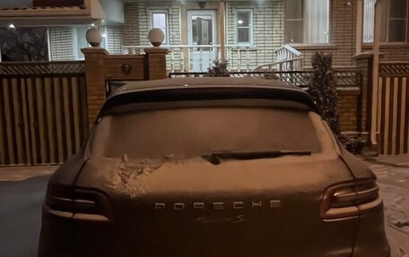 Porsche Macan I рестайлинг, 2015 год, 2 990 000 рублей, 3 фотография