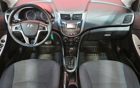 Hyundai Solaris II рестайлинг, 2015 год, 999 000 рублей, 9 фотография