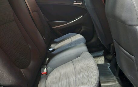 Hyundai Solaris II рестайлинг, 2015 год, 999 000 рублей, 14 фотография