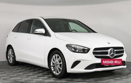 Mercedes-Benz B-Класс, 2019 год, 2 569 000 рублей, 3 фотография