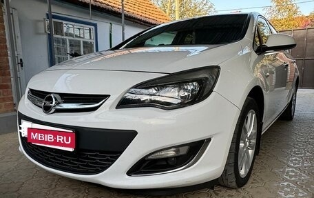 Opel Astra J, 2012 год, 900 000 рублей, 4 фотография