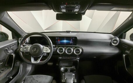 Mercedes-Benz A-Класс AMG, 2021 год, 4 095 000 рублей, 14 фотография