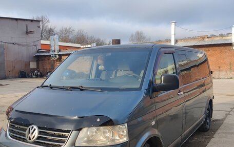 Volkswagen Caravelle T5, 2006 год, 850 000 рублей, 2 фотография