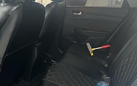 Hyundai Solaris II рестайлинг, 2017 год, 1 370 000 рублей, 9 фотография