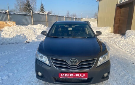 Toyota Camry, 2010 год, 1 050 000 рублей, 1 фотография