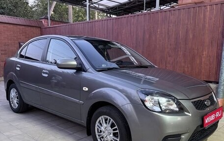 KIA Rio II, 2010 год, 500 000 рублей, 1 фотография