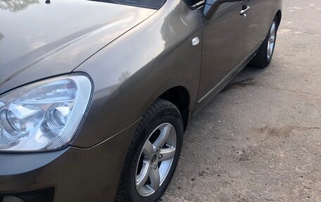 KIA Carens III (RP), 2011 год, 750 000 рублей, 1 фотография