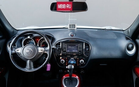 Nissan Juke II, 2012 год, 897 000 рублей, 17 фотография