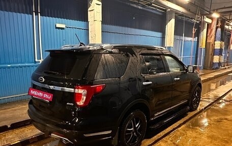 Ford Explorer VI, 2018 год, 2 900 000 рублей, 3 фотография