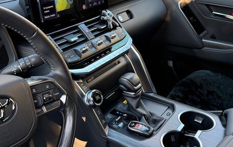 Toyota Land Cruiser, 2025 год, 15 200 000 рублей, 16 фотография