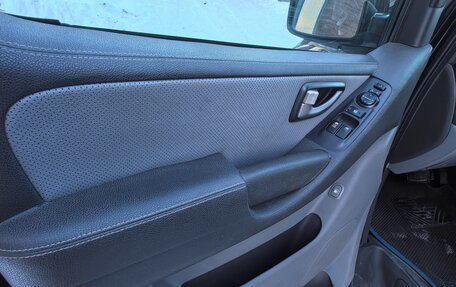 Hyundai Grand Starex Grand Starex I рестайлинг 2, 2012 год, 1 700 000 рублей, 14 фотография