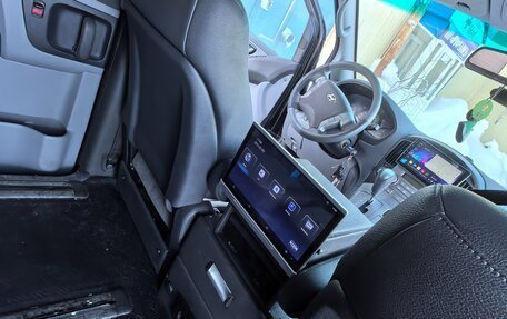 Hyundai Grand Starex Grand Starex I рестайлинг 2, 2012 год, 1 700 000 рублей, 22 фотография