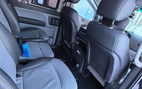 Hyundai Grand Starex Grand Starex I рестайлинг 2, 2012 год, 1 700 000 рублей, 21 фотография