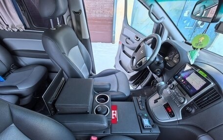 Hyundai Grand Starex Grand Starex I рестайлинг 2, 2012 год, 1 700 000 рублей, 23 фотография