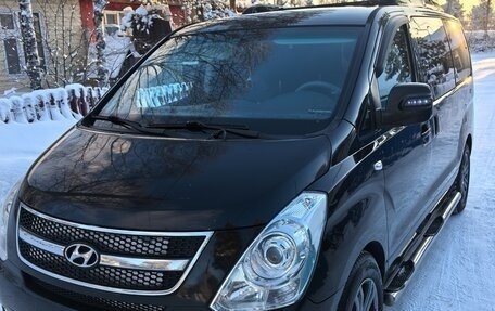 Hyundai Grand Starex Grand Starex I рестайлинг 2, 2012 год, 1 700 000 рублей, 33 фотография