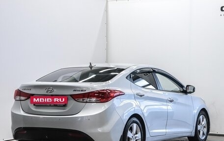 Hyundai Avante, 2010 год, 850 000 рублей, 3 фотография