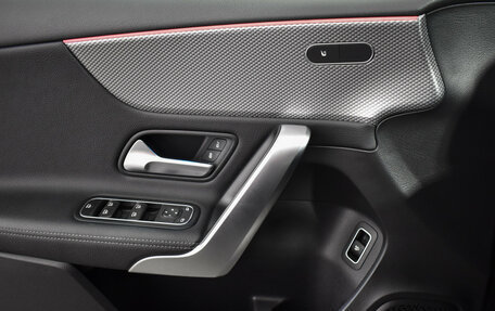 Mercedes-Benz A-Класс, 2019 год, 2 529 000 рублей, 15 фотография