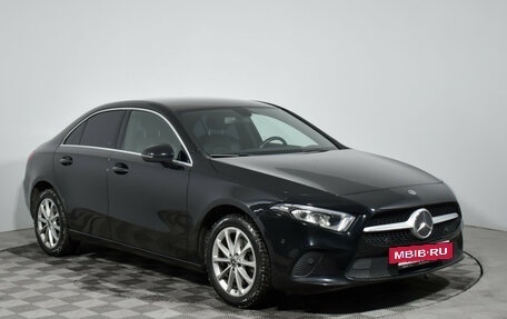 Mercedes-Benz A-Класс, 2019 год, 2 529 000 рублей, 3 фотография