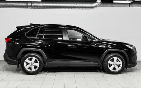 Toyota RAV4, 2019 год, 3 290 000 рублей, 4 фотография