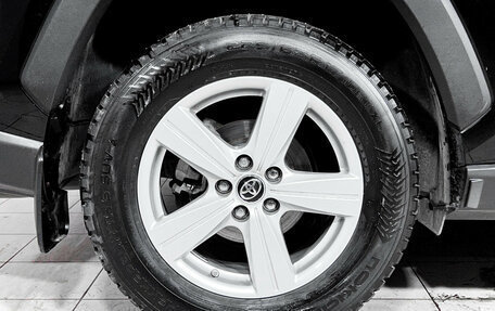 Toyota RAV4, 2019 год, 3 290 000 рублей, 9 фотография