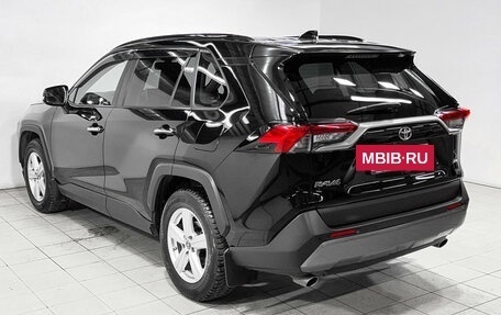 Toyota RAV4, 2019 год, 3 290 000 рублей, 7 фотография
