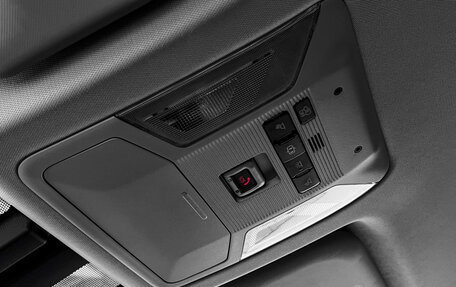 Toyota RAV4, 2019 год, 3 290 000 рублей, 28 фотография