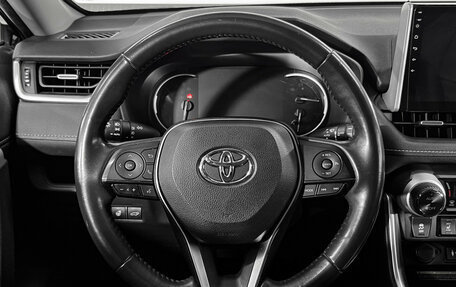 Toyota RAV4, 2019 год, 3 290 000 рублей, 31 фотография