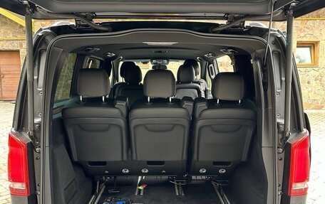 Mercedes-Benz V-Класс, 2018 год, 4 450 000 рублей, 5 фотография