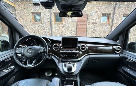 Mercedes-Benz V-Класс, 2018 год, 4 450 000 рублей, 7 фотография