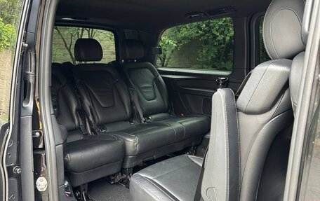 Mercedes-Benz V-Класс, 2018 год, 4 450 000 рублей, 4 фотография