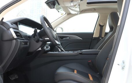 FAW Bestune T77, 2024 год, 2 199 000 рублей, 8 фотография