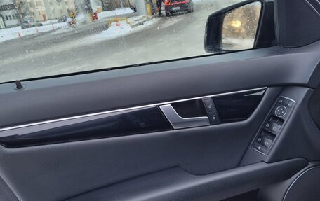 Mercedes-Benz C-Класс, 2013 год, 1 600 000 рублей, 21 фотография