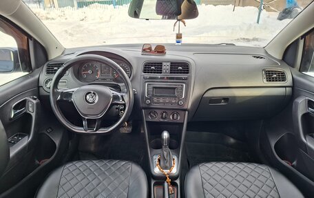 Volkswagen Polo VI (EU Market), 2015 год, 1 200 000 рублей, 15 фотография