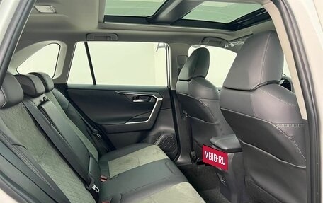 Toyota RAV4, 2025 год, 4 390 000 рублей, 11 фотография