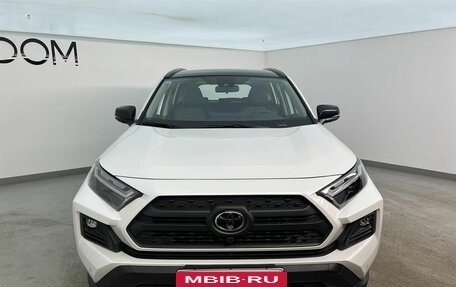 Toyota RAV4, 2025 год, 4 390 000 рублей, 3 фотография