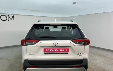Toyota RAV4, 2025 год, 4 390 000 рублей, 4 фотография