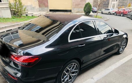 Mercedes-Benz E-Класс, 2020 год, 5 000 000 рублей, 2 фотография