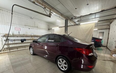 Hyundai Solaris II рестайлинг, 2011 год, 650 000 рублей, 5 фотография