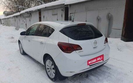 Opel Astra J, 2012 год, 650 000 рублей, 3 фотография